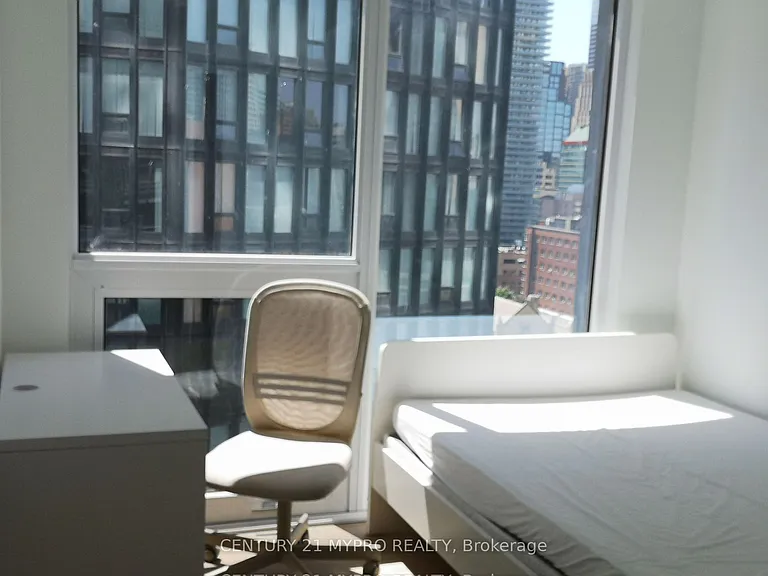82 Dalhousie St #1703 — Photo 3
