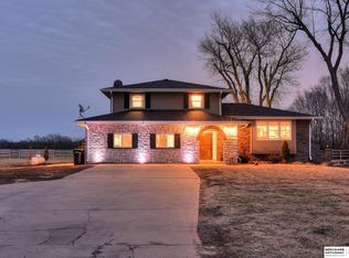 6303 N 252nd St, Valley, NE 68064