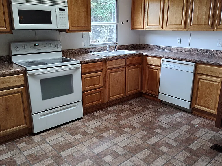 1187 Tilley Rd — Photo 10