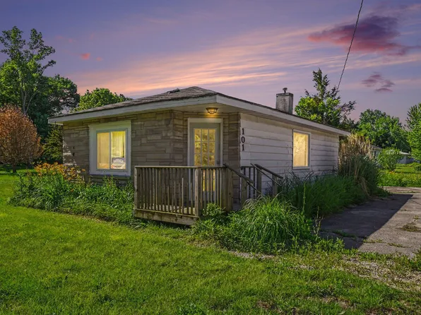 101 Millburg Dr, Benton Harbor, MI 49022