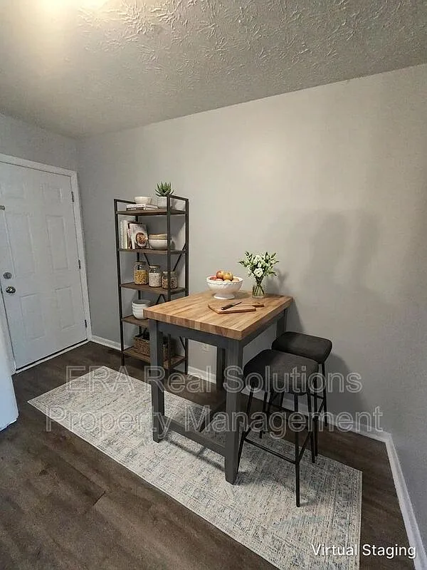 2 bed, 1.5 bath, 720 sqft, $1,095 — Photo 3