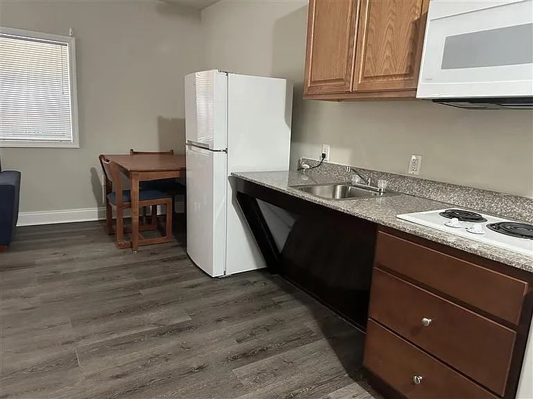 165-169 Barclay St #603 — Photo 5