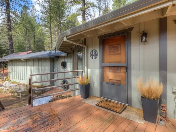 15192 Coutolenc Rd, Magalia, CA 95954