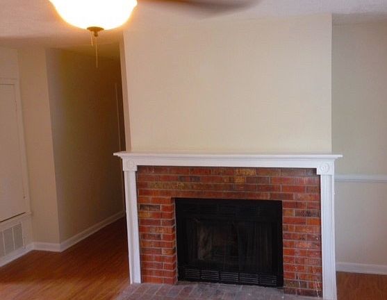 2nd image of 1120 E Lee Blvd APT 135