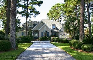 2nd image of 20 Lexington Dr
