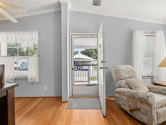 3rd image of 339 CITRUS RIDGE DRIVE