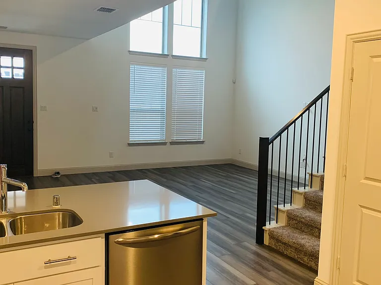 11402 Sugarlands Dr — Photo 15