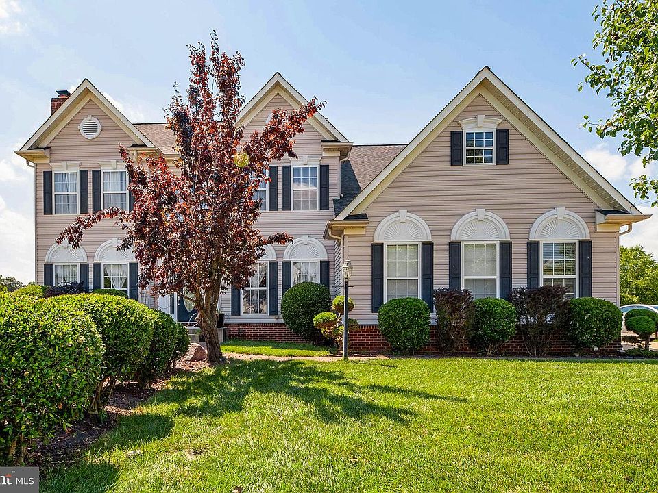 1st image of 3009 Wildflower Dr