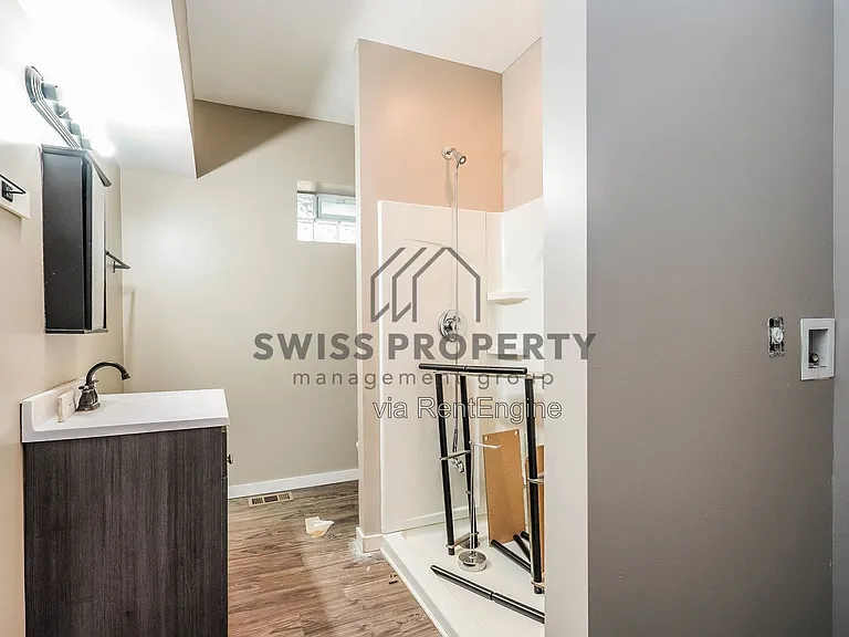 69 Chicago Ave — Photo 12