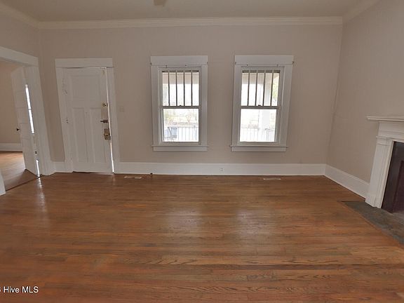 3rd image of 610 Marigold Street