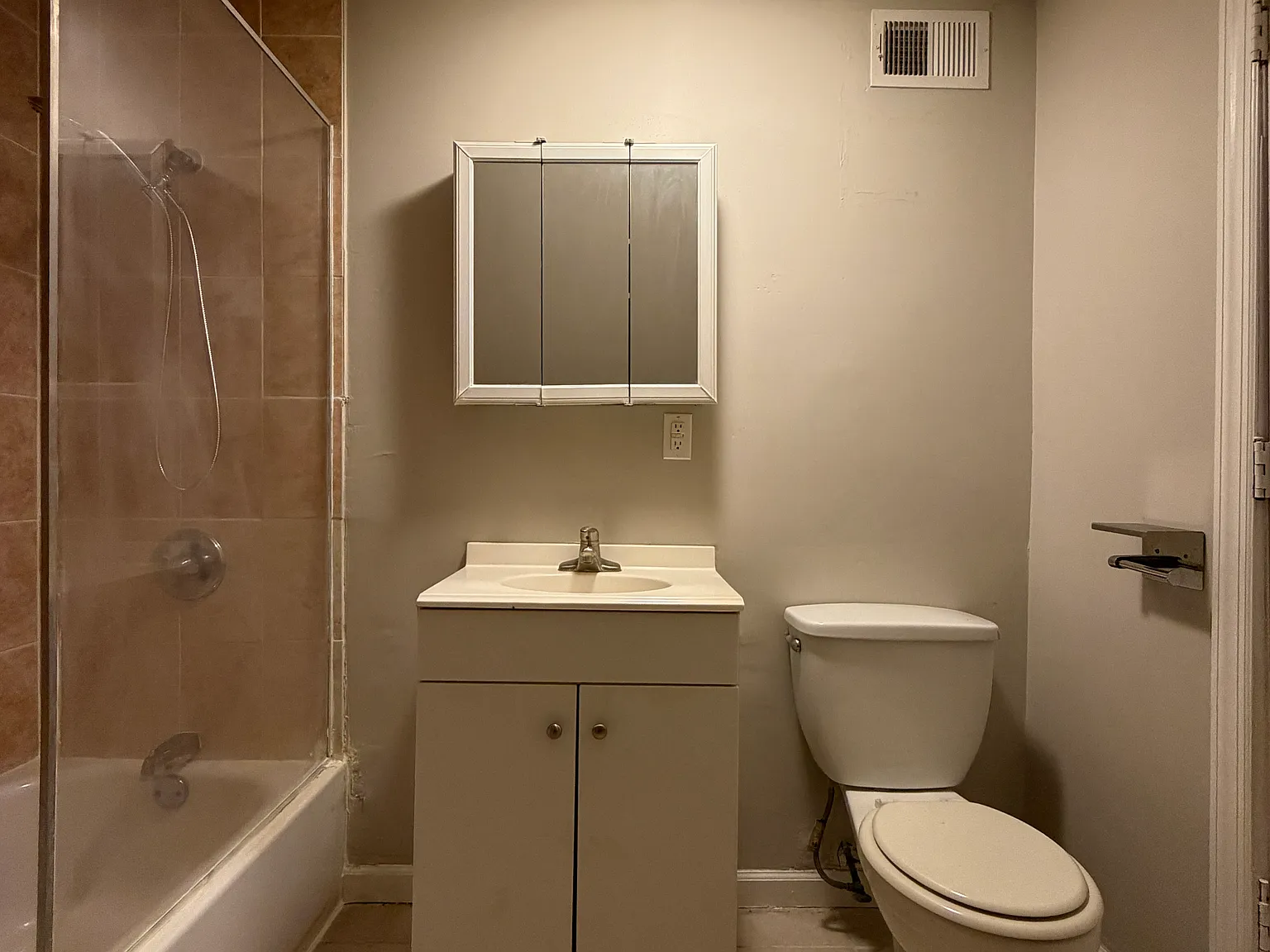 1 bed, $1,650 — Photo 3
