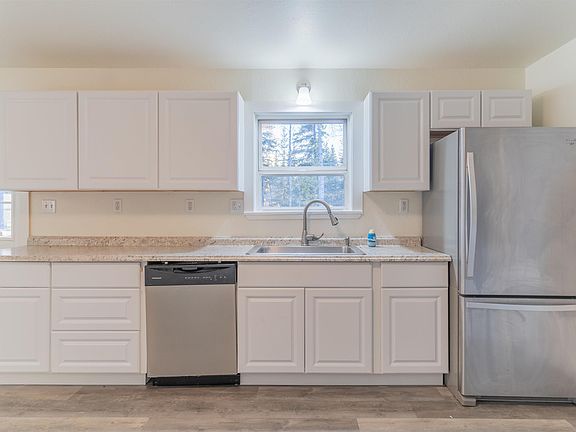 5th image of 2795 Blue Spruce Way