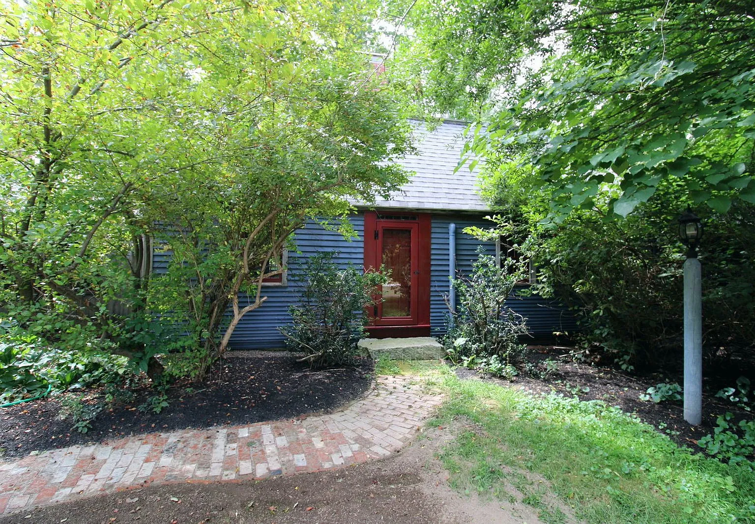 3 bed, 3.0 bath, 2662 sqft, $2,950 — Photo 1