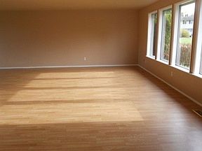 4th image of 1909 Sandalwood Ct