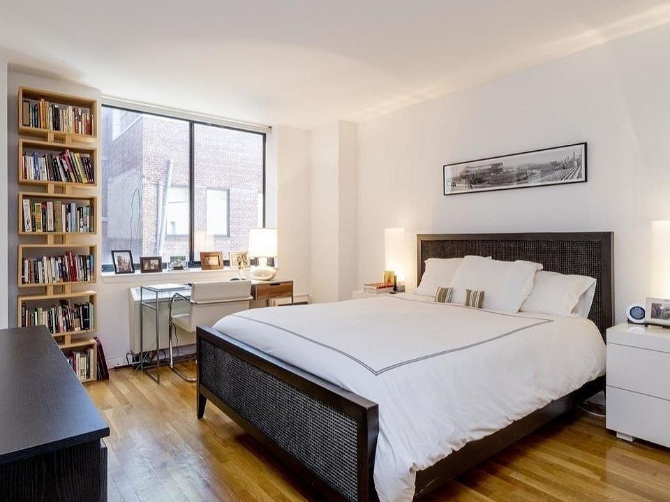 2nd image of 103 Franklin St #3