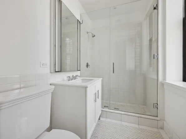 100 Barclay Street 15B image 16 of 17