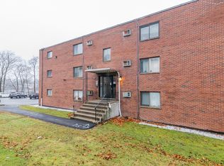 141 Commercial St APT 3, Braintree, MA 02184