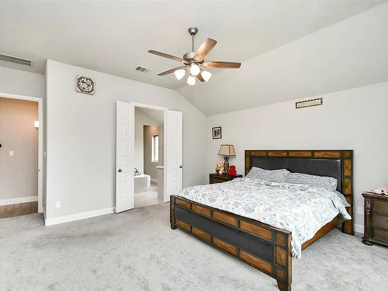 5042 Albany Shores Ln — Photo 26