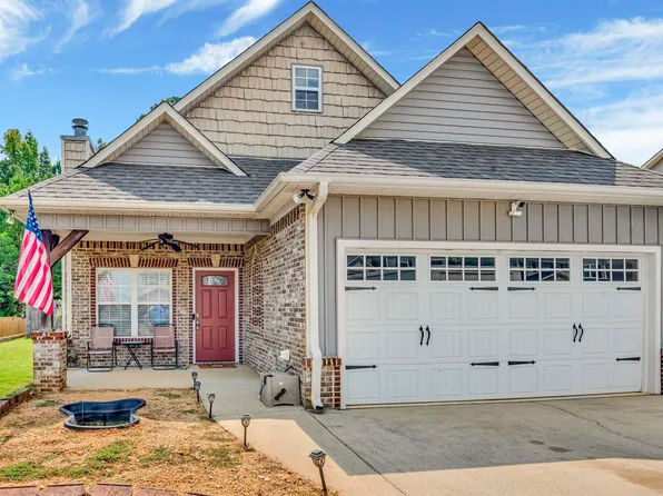 125 Smith Glen Dr, Springville, AL 35146