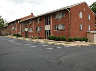 2322 Glendale Ter #B4, Alexandria, VA 22303