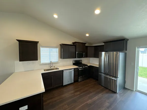 6109 Coolidge Rd, Yakima, WA 98903