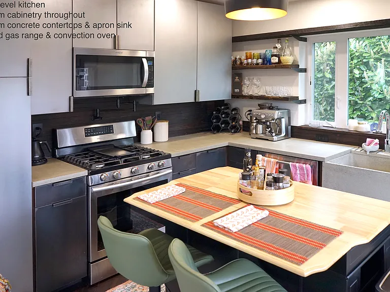 2847 NW Savier St #B — Photo 9