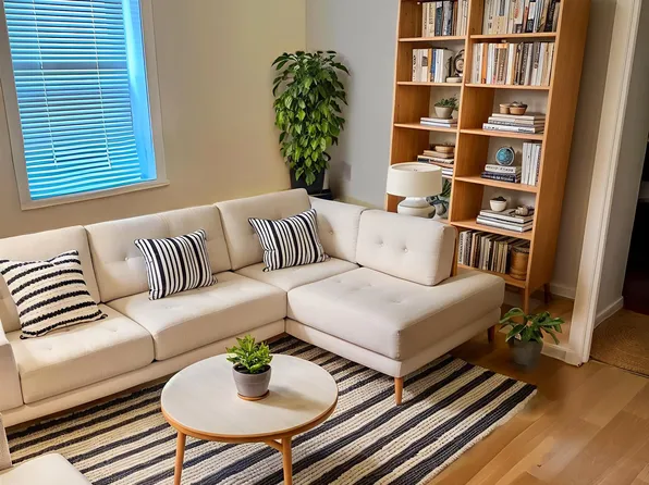 372-74 Summit Avenue image 27 of 46