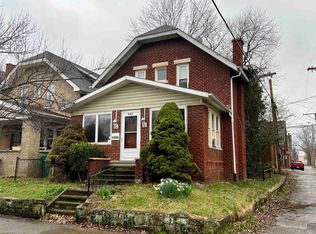 923 12th St, Huntington, WV 25701