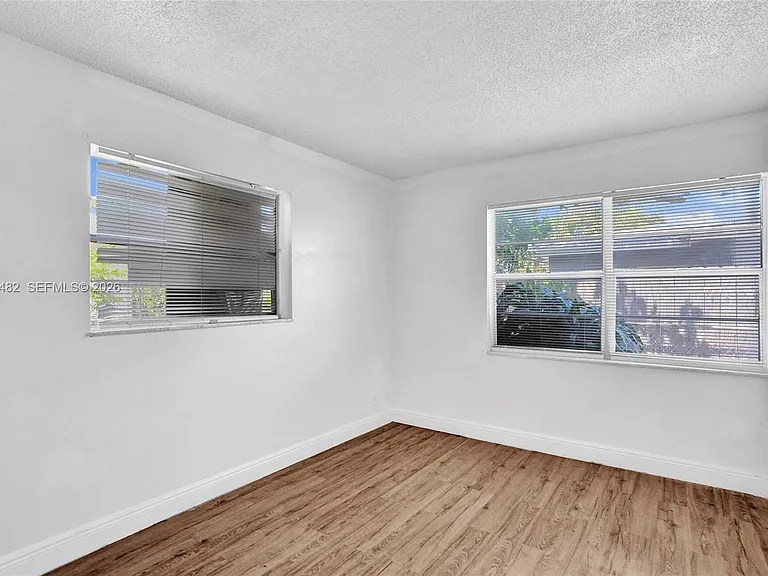 841 SW 7th St #C — Photo 20