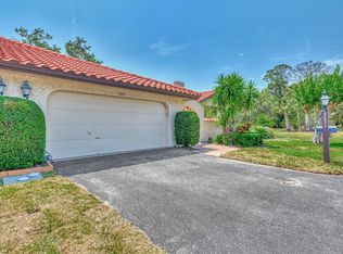5651 Golf Pointe Dr, Sarasota, FL 34243
