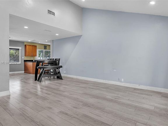 5th image of 10340 NW 20th Ct