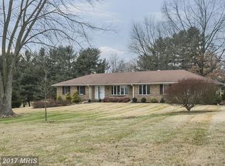 17208 Hunter Green Rd, Upperco, MD 21155