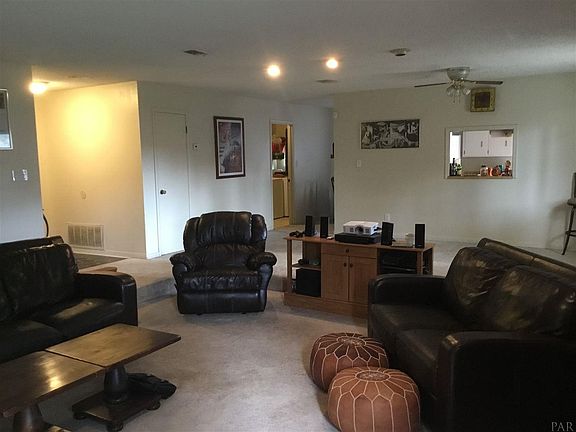 2nd image of 3230 Bent Oak Dr