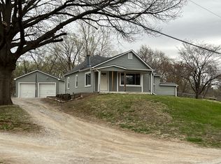 2715 Blackwell Rd, Saint Joseph, MO 64505