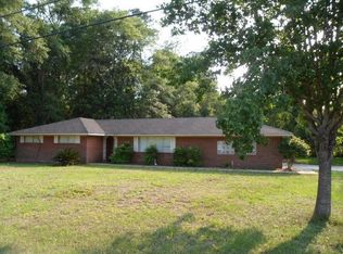 671 Lanes Bridge Rd, Jesup, GA 31545