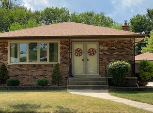 18860 Sherman St, Lansing, IL