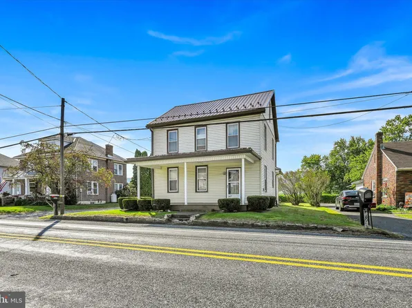 927 E Main St, Hegins, PA 17938