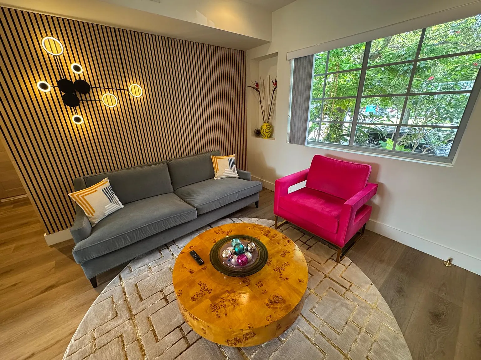 2 bed, 884 sqft, $7,500 — Photo 3