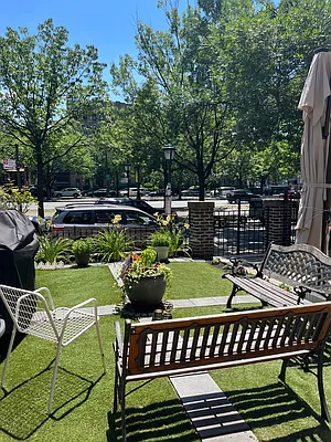 Rented by SERHANT. | media 29