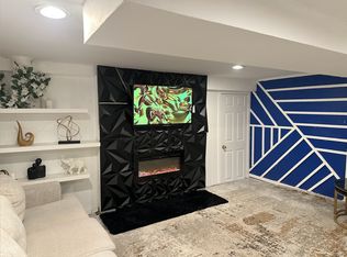 20 Central Ave #B, Englewood, NJ 07631