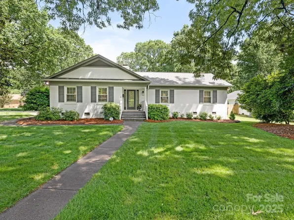 3615 Champaign St, Charlotte, NC 28210