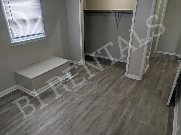 1025 N Obrien St — Photo 5