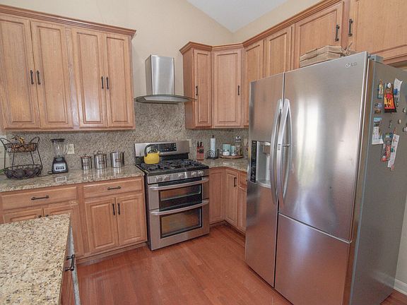 3rd image of 11356 Sheffield Ln