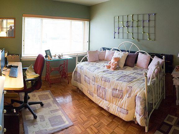 5th image of 2634 Central Dr APT 1E