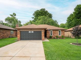 210 N Cedarbrook Ave, Springfield, MO 65802