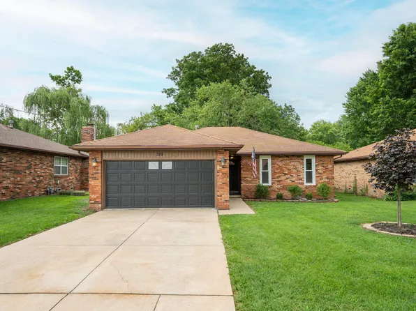 210 N Cedarbrook Avenue, Springfield, MO 65802
