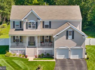 59 Birmingham Dr, Columbus, NJ 08022