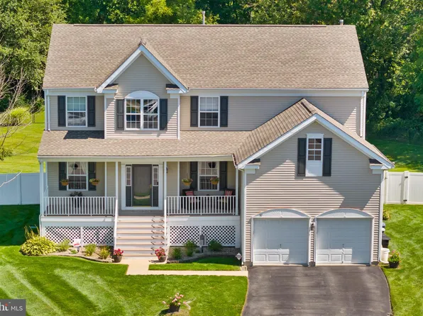59 Birmingham Dr, Columbus, NJ 08022