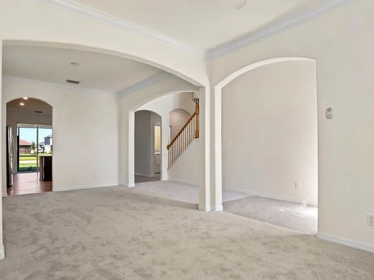 9399 Foxglove Ln — Photo 3