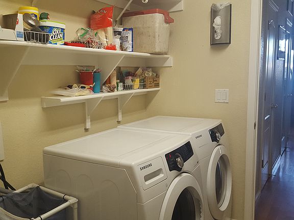 4th image of 163 Desert Springs Ln